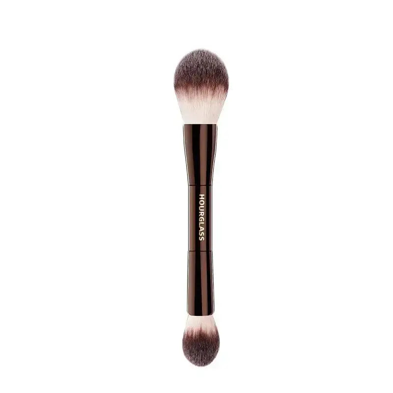 Hourglass Veil Powder Brush No 18 Soft Fiber-5