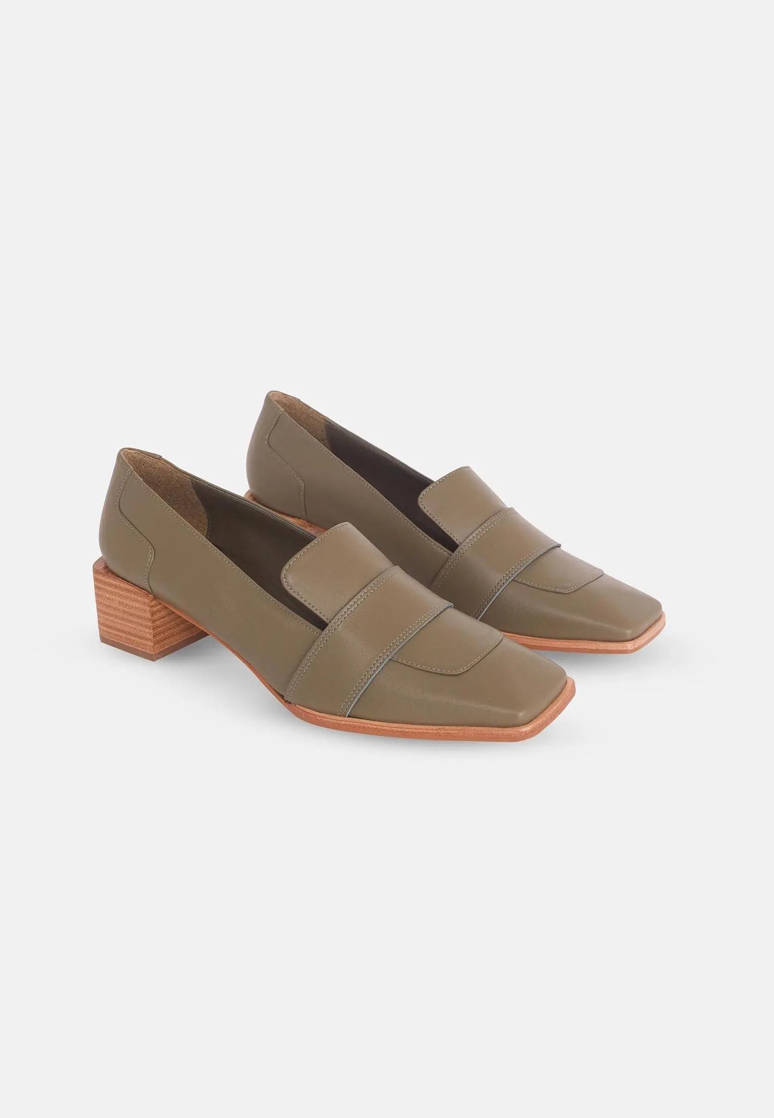 Louro Loafers in Green Calf Leather – 4cm Block Heel Mangará Atelier